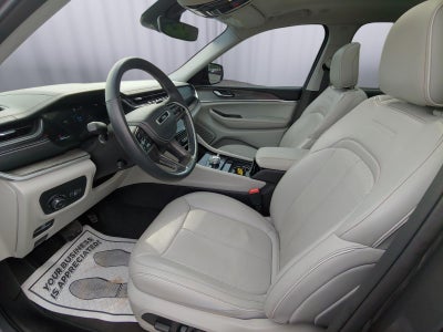 2022 Jeep Grand Cherokee Overland