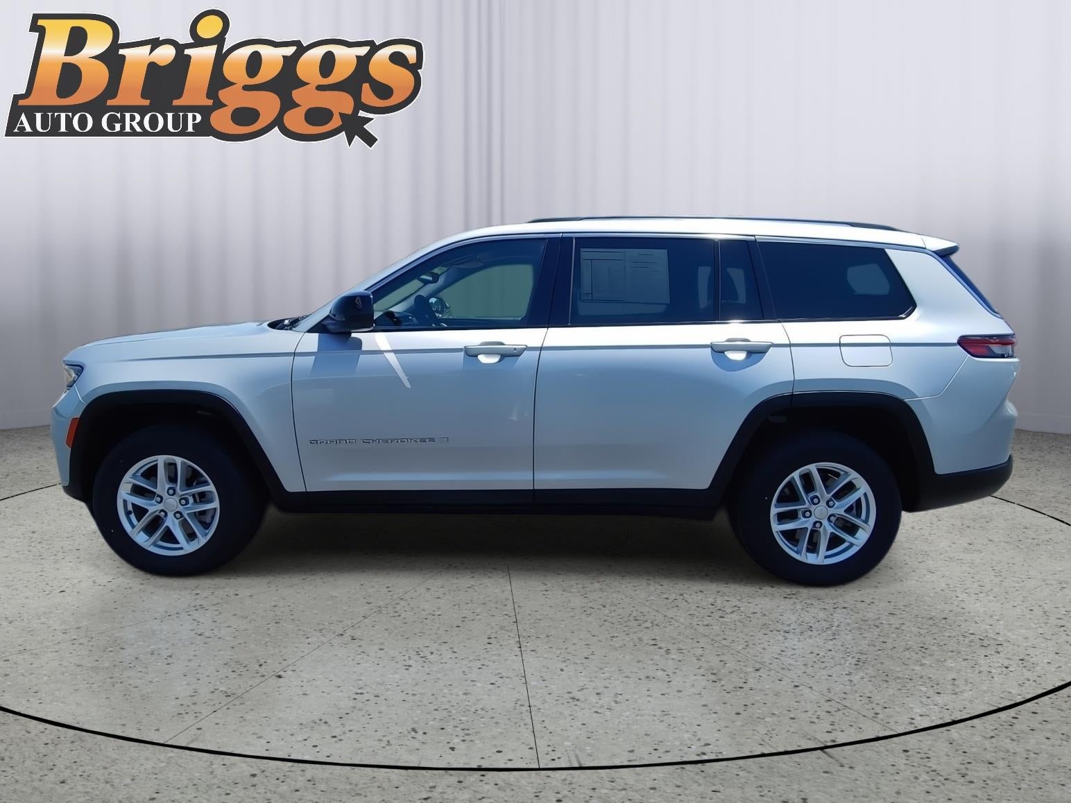 2023 Jeep Grand Cherokee L Laredo