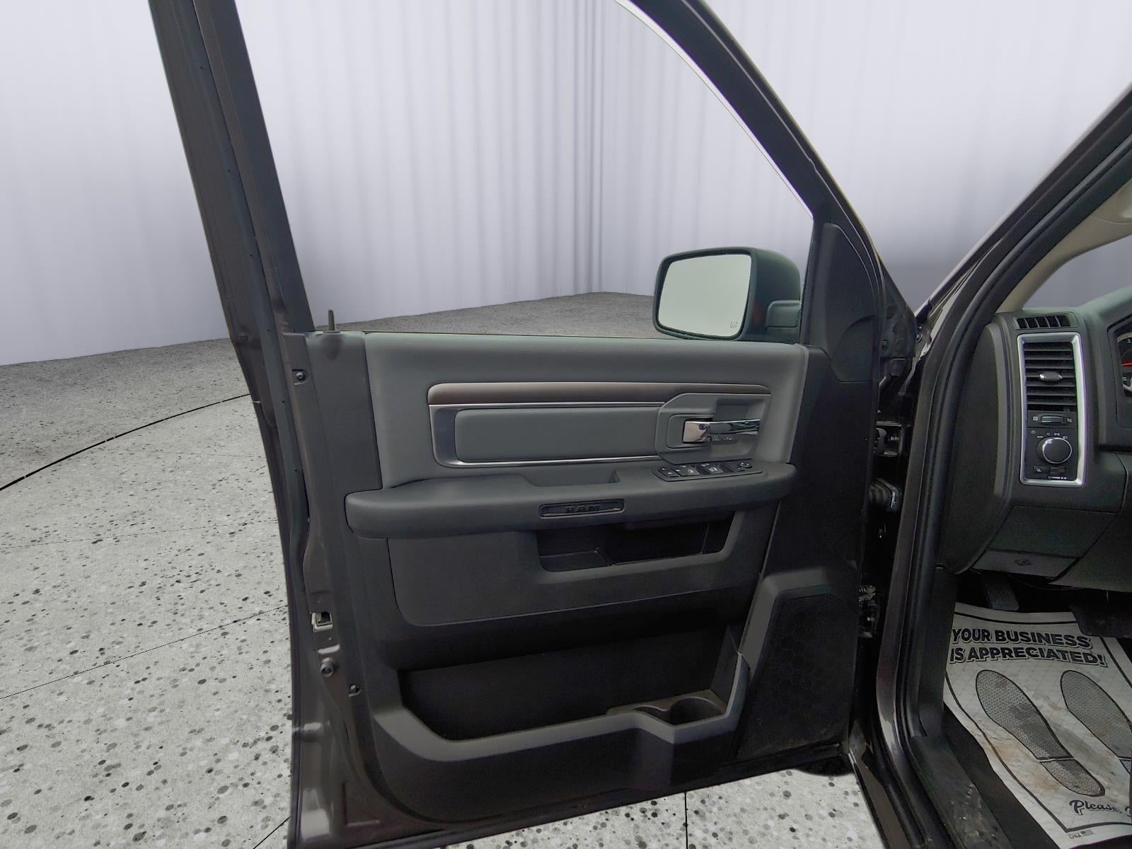 2024 RAM 1500 Classic SLT