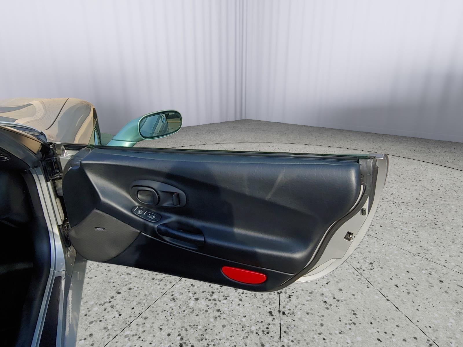 2004 Chevrolet Corvette NA