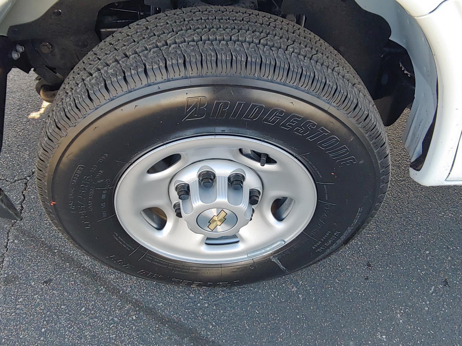 2025 Chevrolet Express Cargo 2500 WT