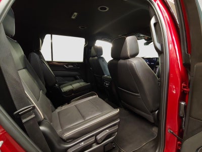 2025 GMC Yukon Elevation