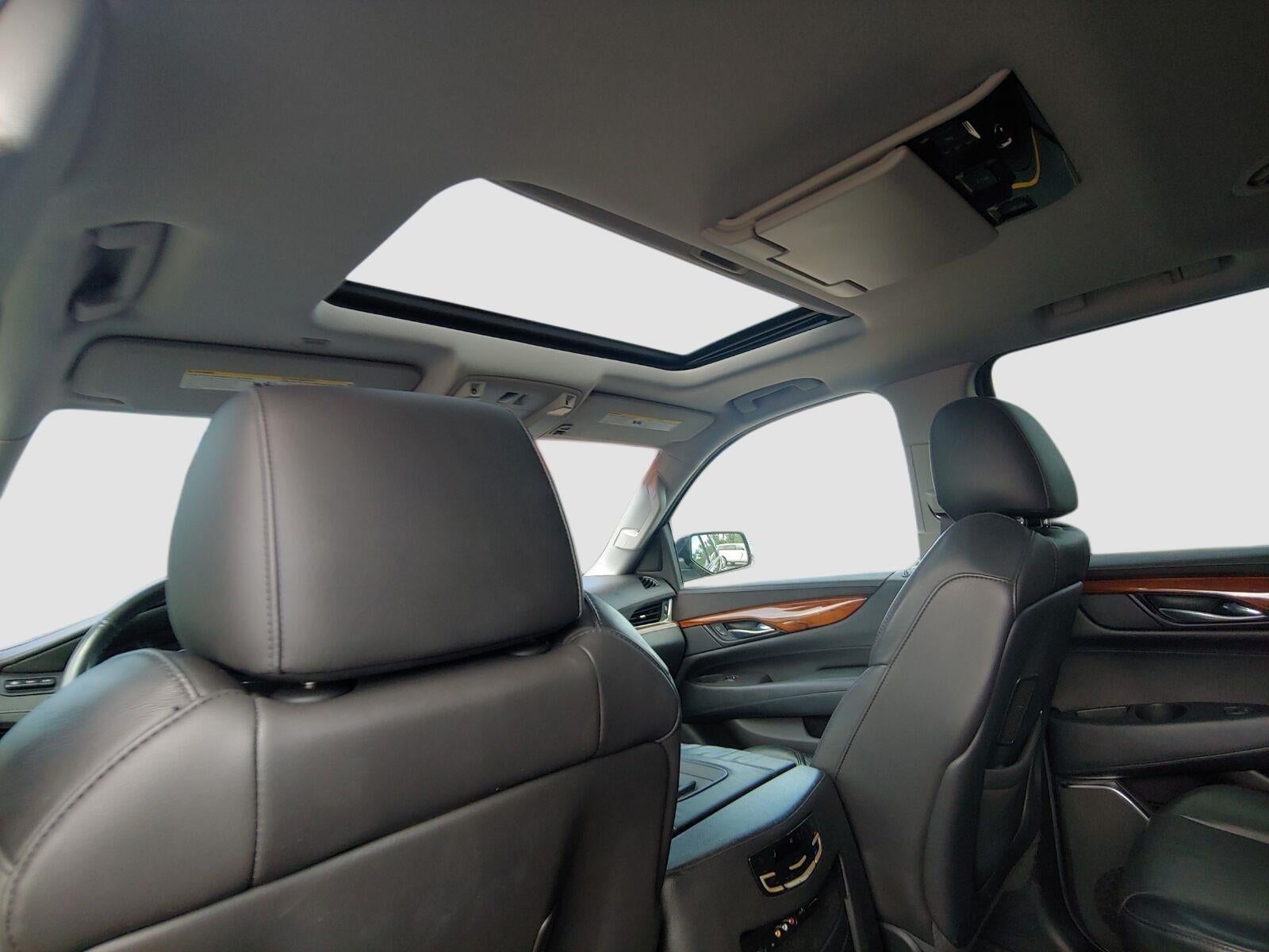 2015 Cadillac Escalade Luxury