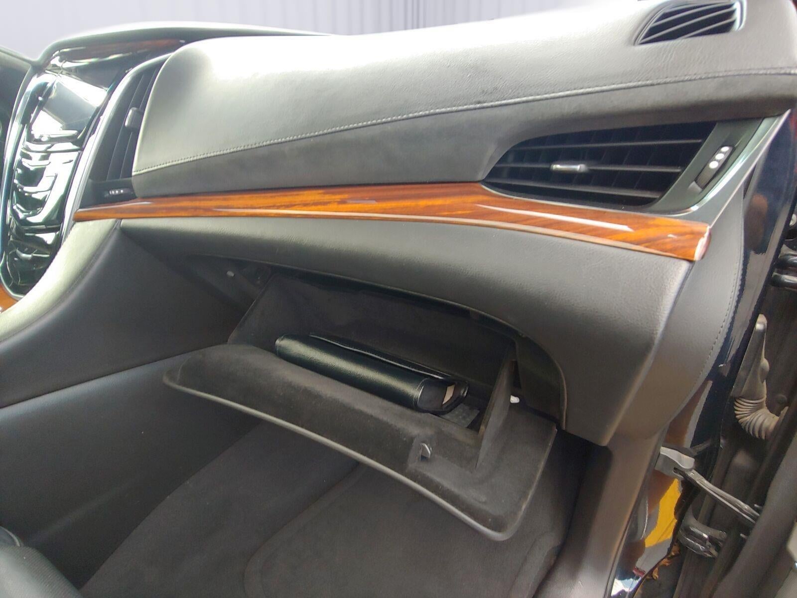 2015 Cadillac Escalade Luxury