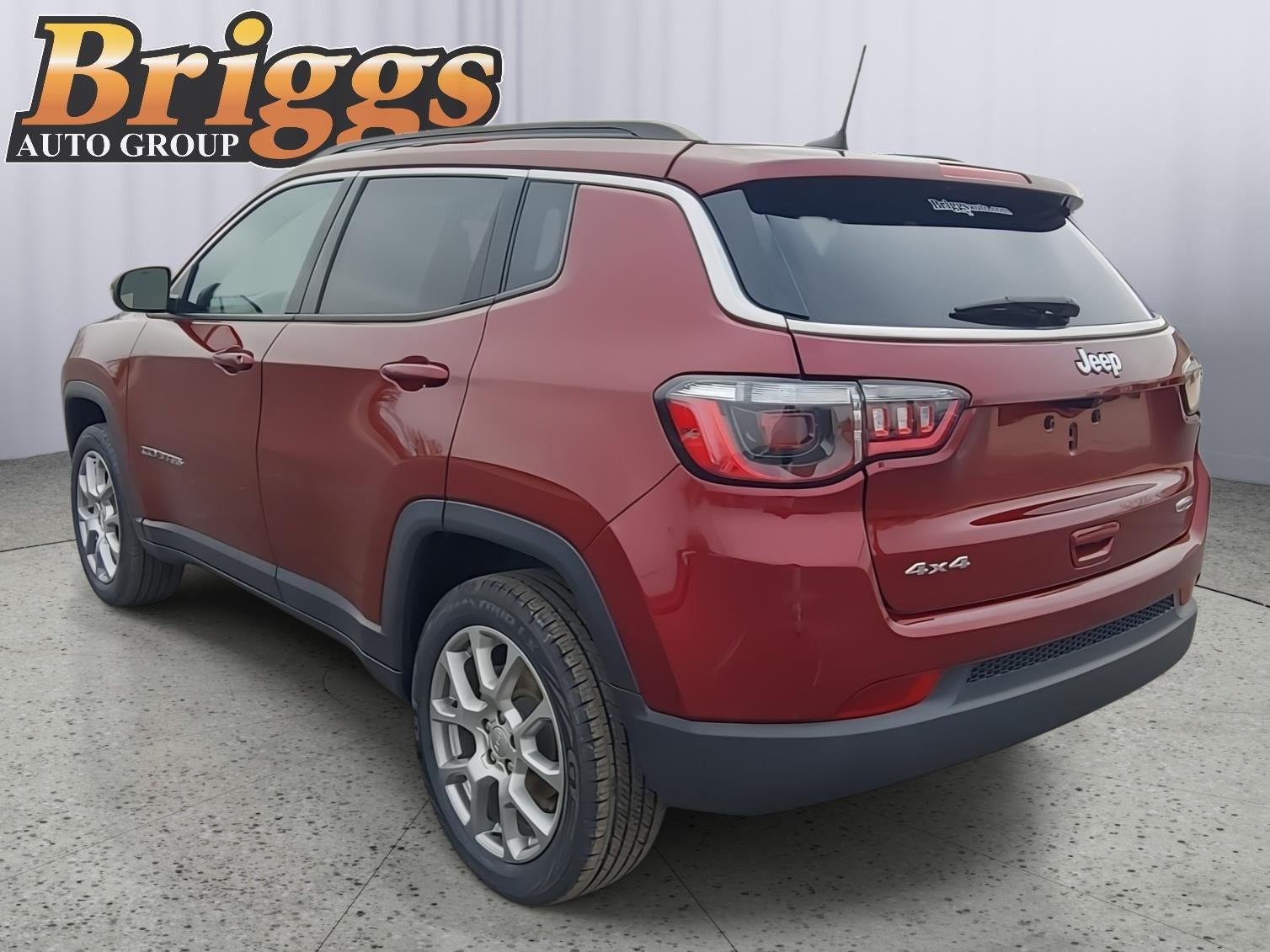 2022 Jeep Compass Latitude Lux