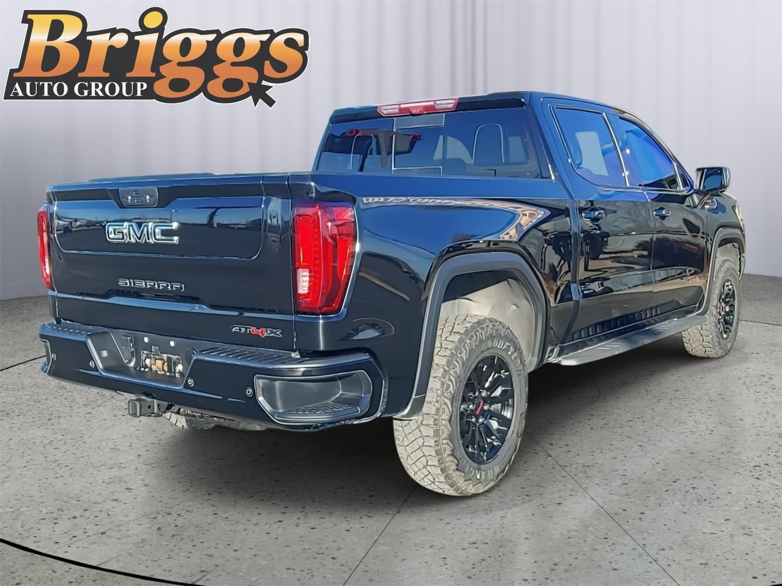 2023 GMC Sierra 1500 AT4X