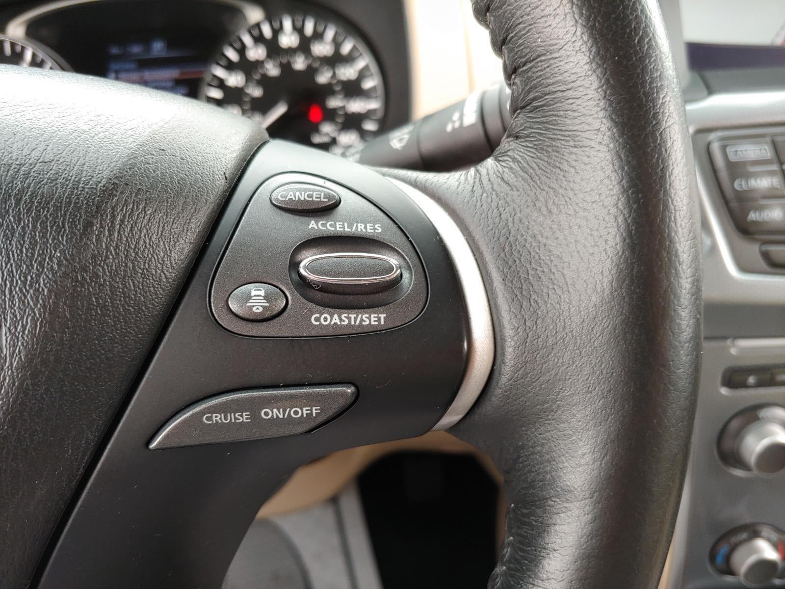 2020 Nissan Pathfinder SL