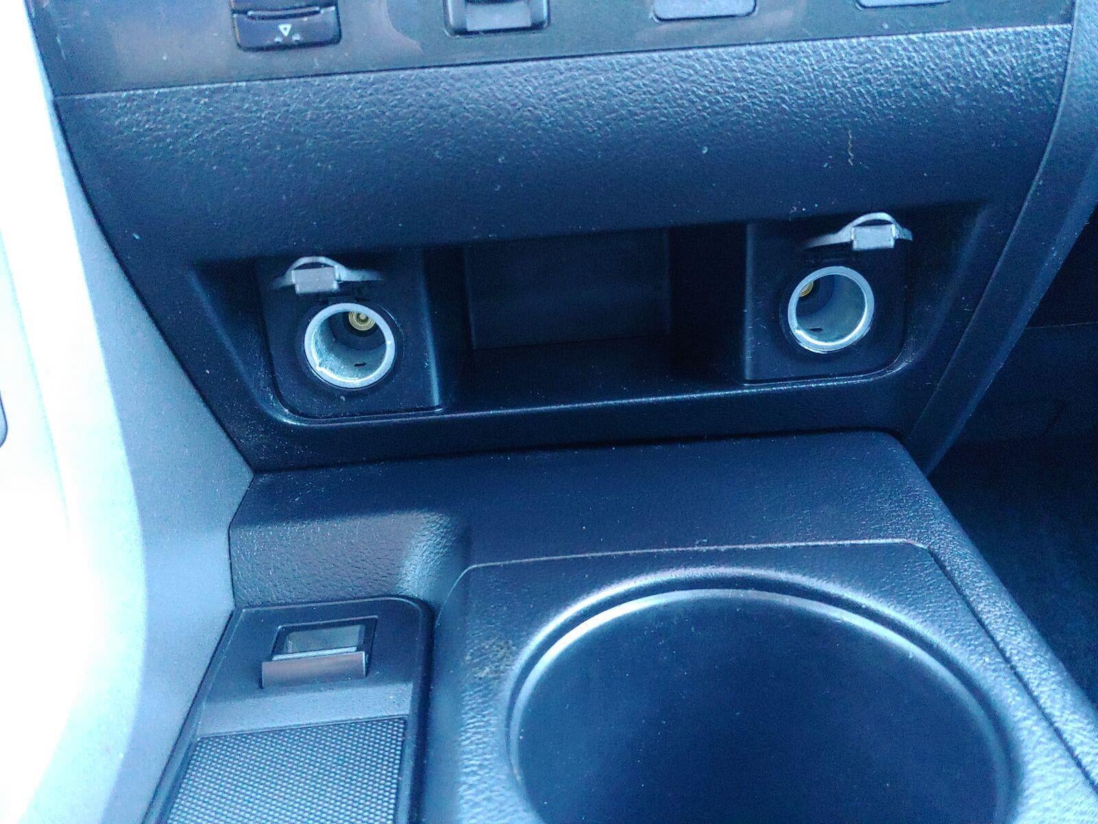 2012 Toyota Tundra 4WD Truck GRADE