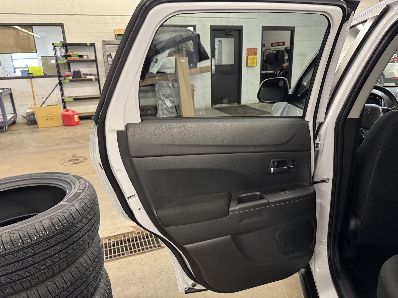 2024 Mitsubishi Outlander Sport S