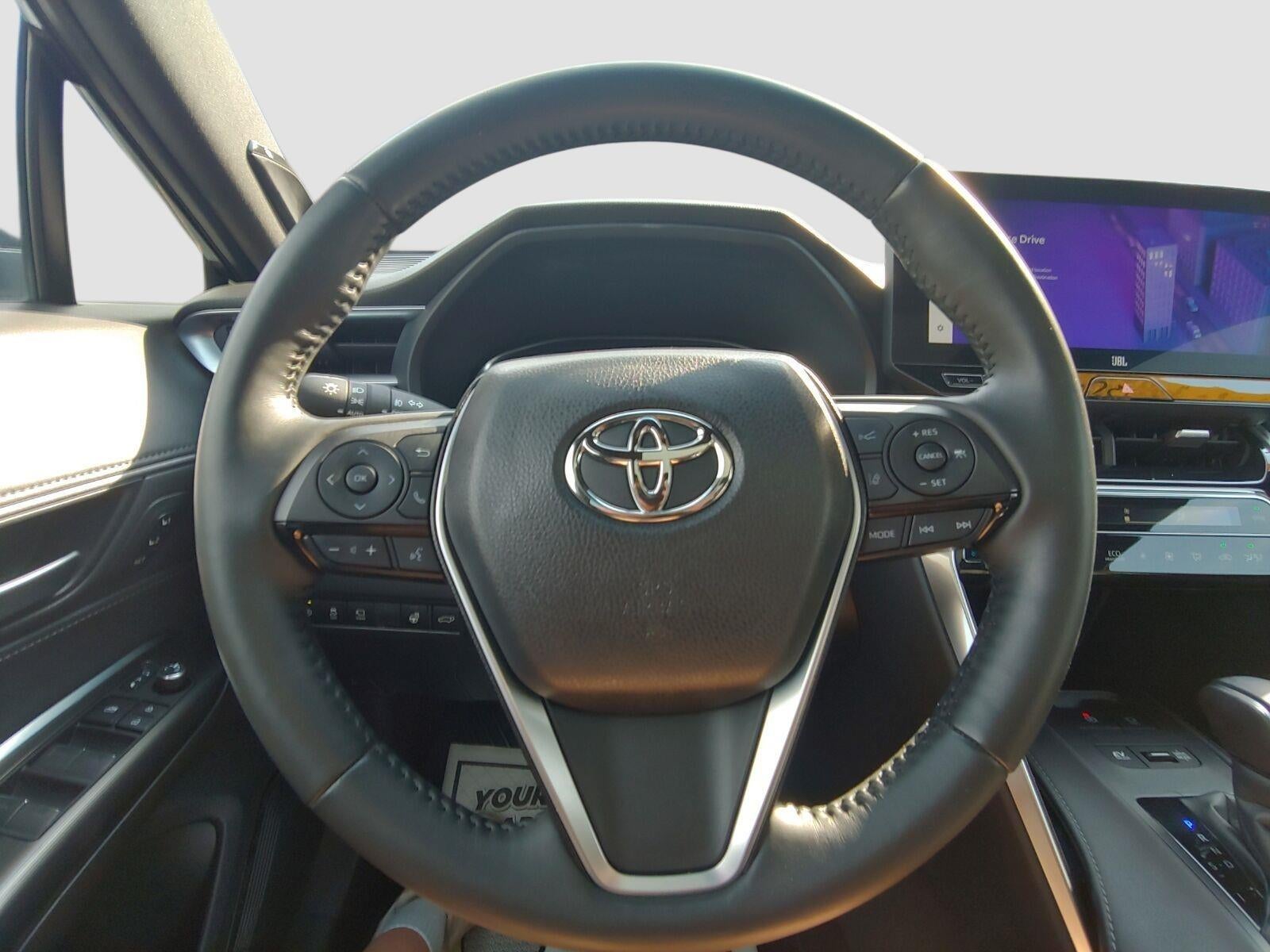 2024 Toyota Venza LE