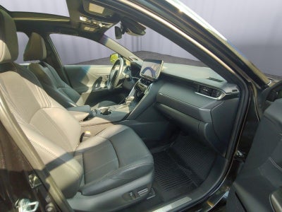 2024 Toyota Venza LE