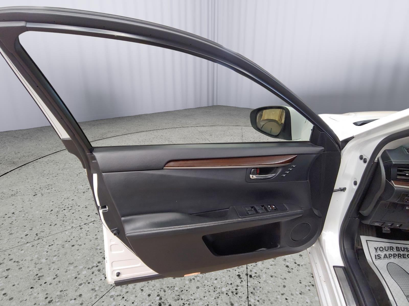 2013 Lexus ES 350 4dr Sdn