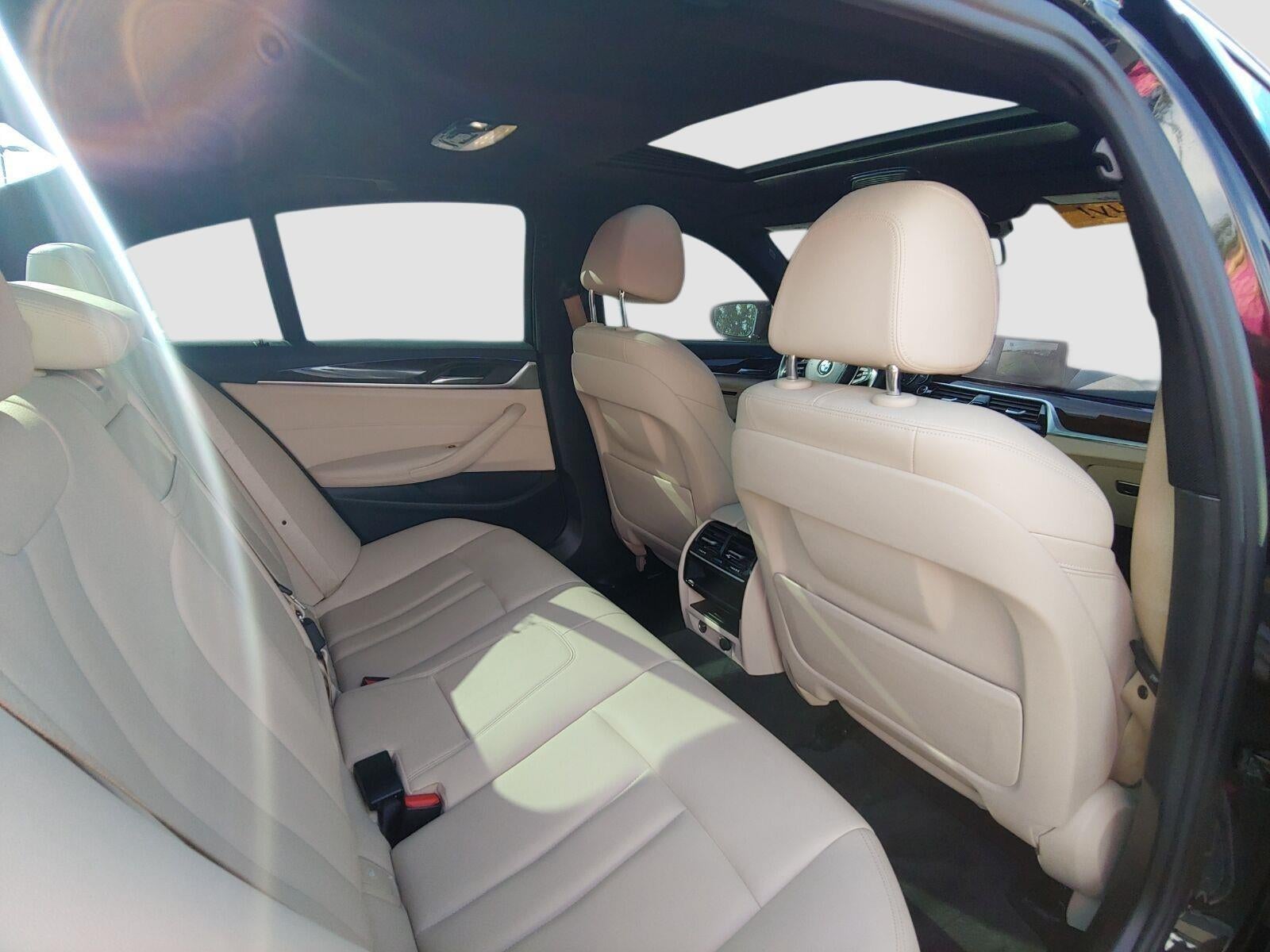 2018 BMW 5 Series 530i