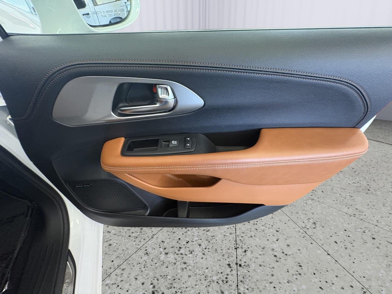 2024 Chrysler Pacifica Pinnacle