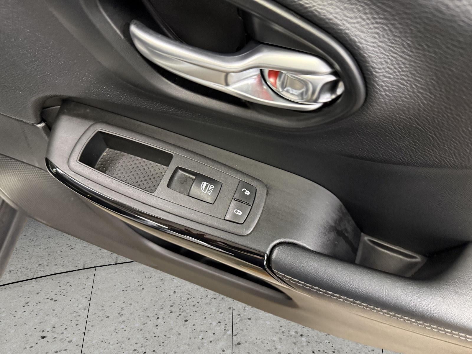 2023 Jeep Cherokee Altitude Lux 4x4