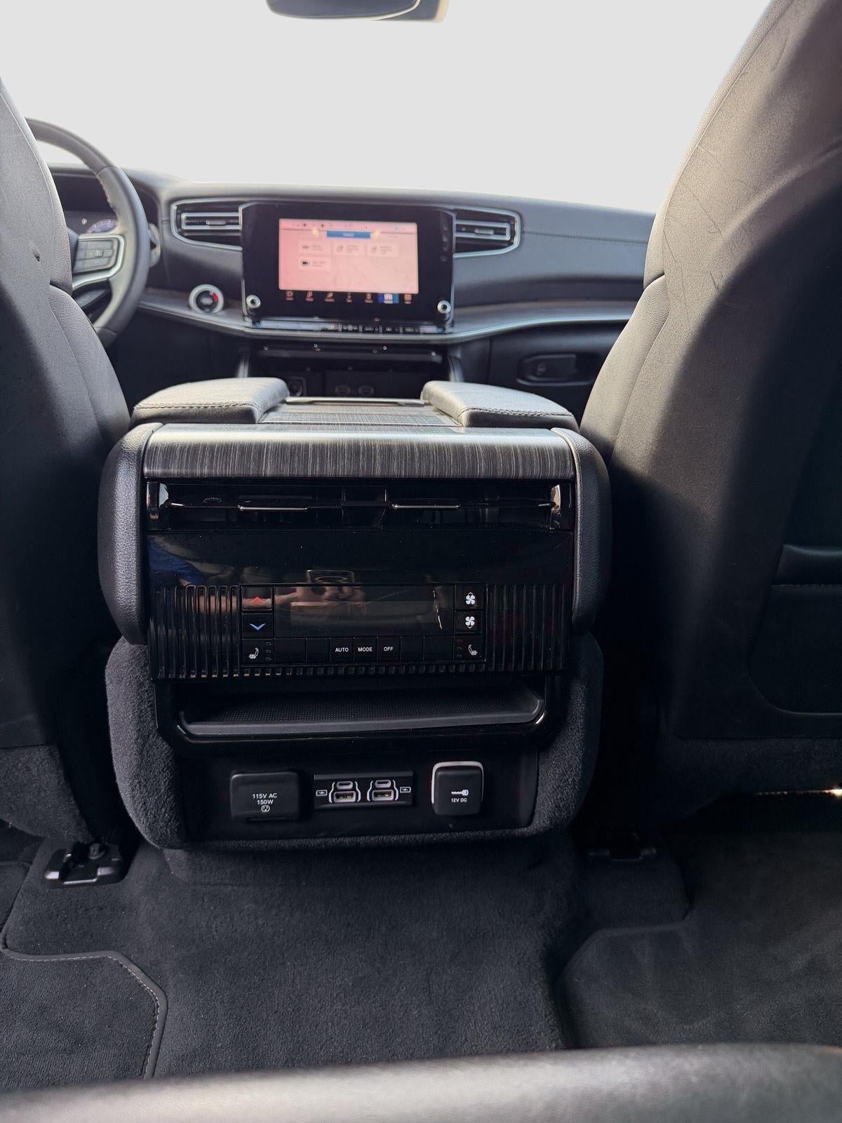 2024 Jeep Wagoneer L Series III 4x4