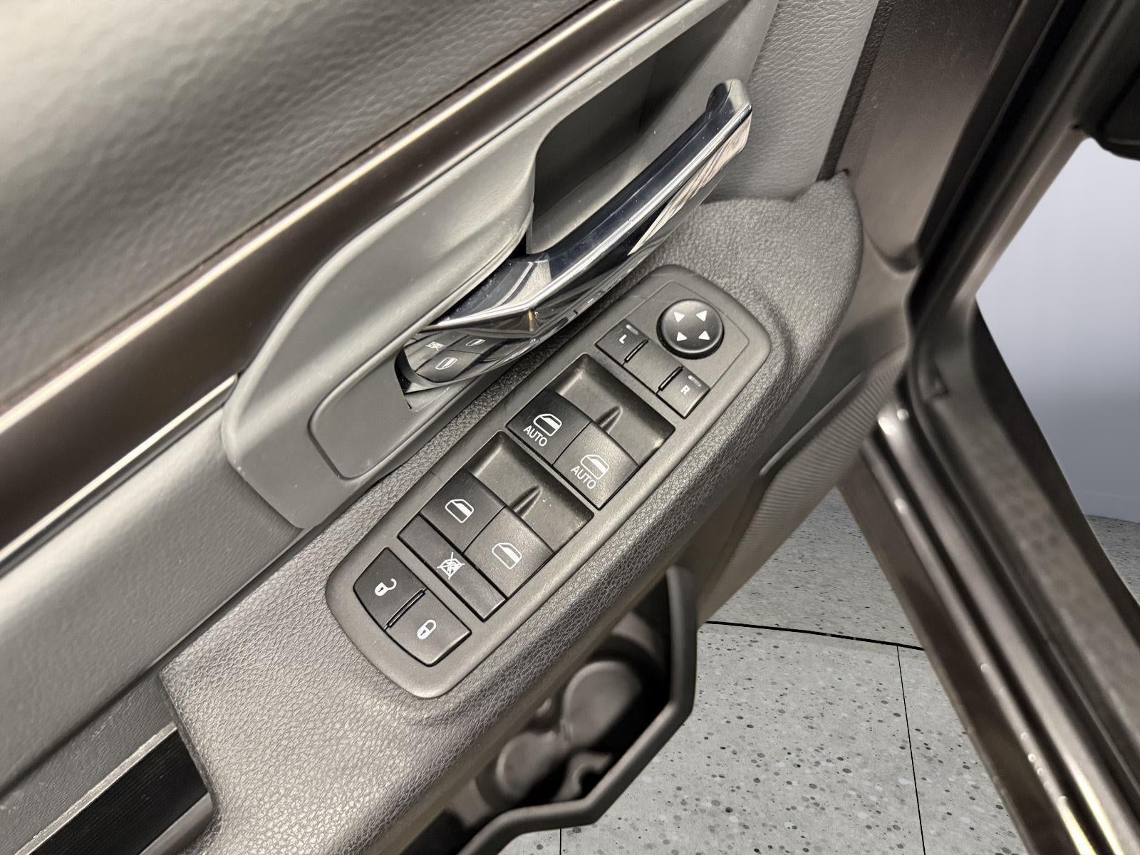 2024 RAM 1500 Classic SLT Quad Cab 4x4 6'4' Box