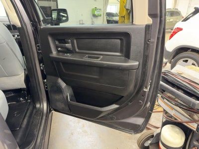 2019 RAM 1500 Classic Tradesman Crew Cab 4x4 5'7' Box