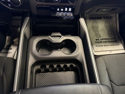 2022 RAM 1500 Big Horn Quad Cab 4x4 6'4' Box