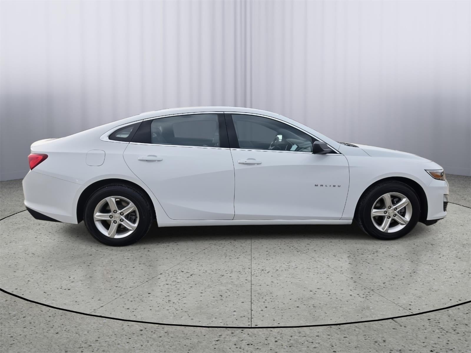 2022 Chevrolet Malibu FWD LS