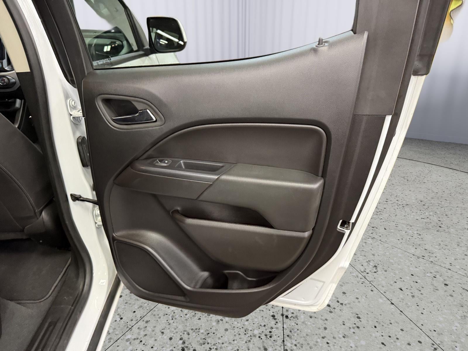 2022 Chevrolet Colorado 4WD Crew Cab Short Box LT