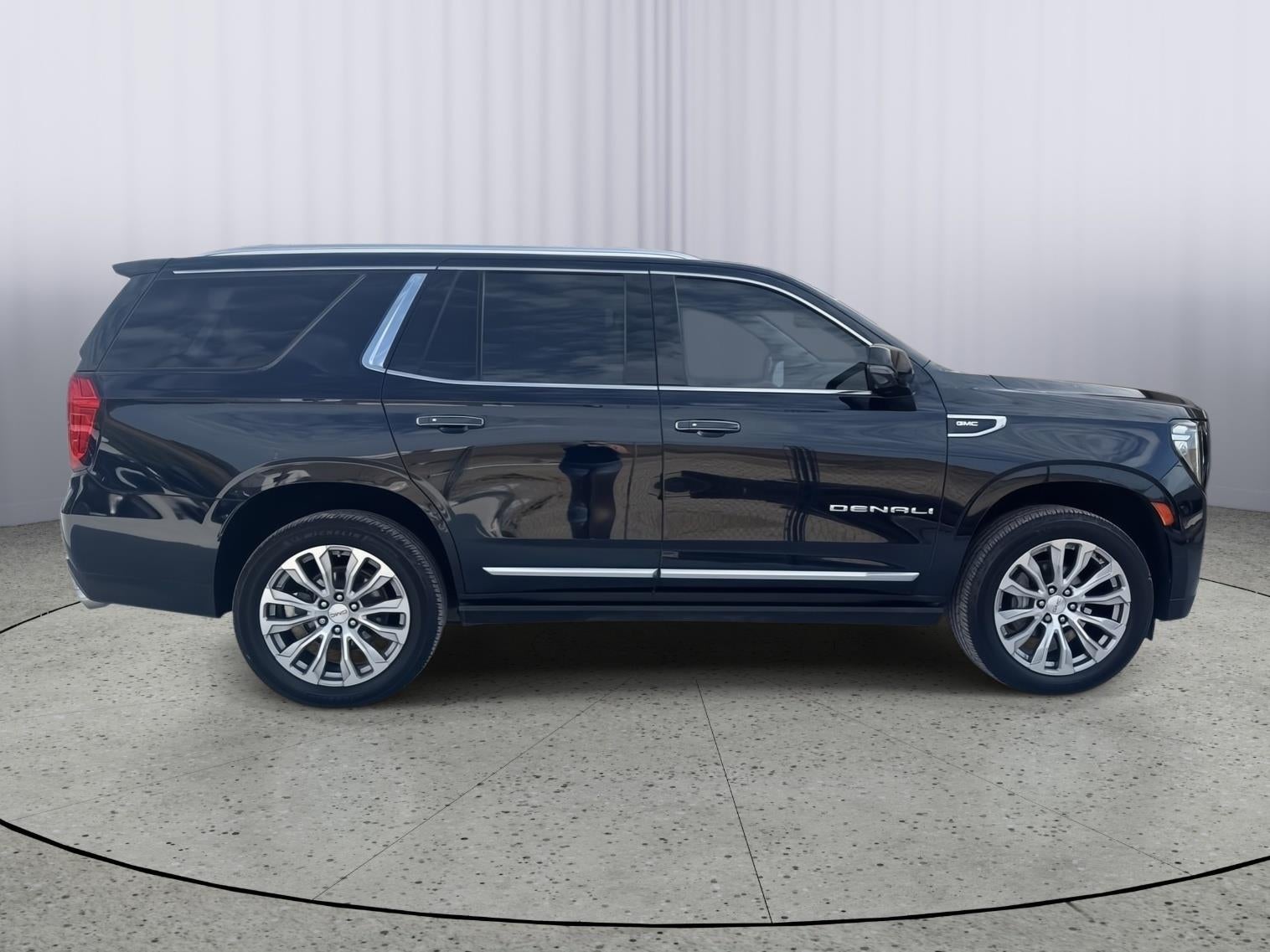2022 GMC Yukon 4WD Denali