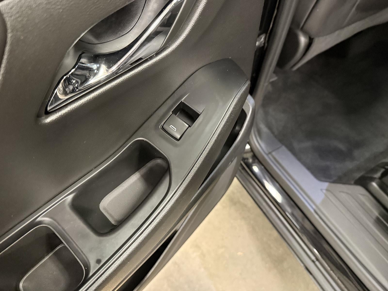 2023 Chevrolet Traverse AWD RS