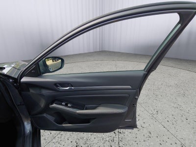 2023 Nissan Altima SV FWD