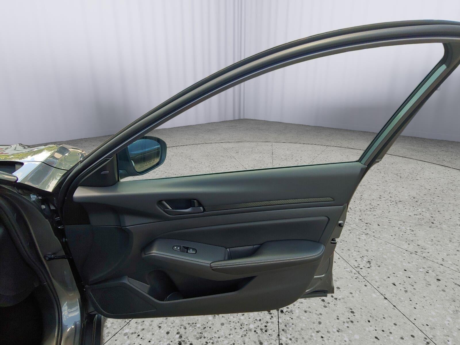 2026 Nissan Altima SV FWD