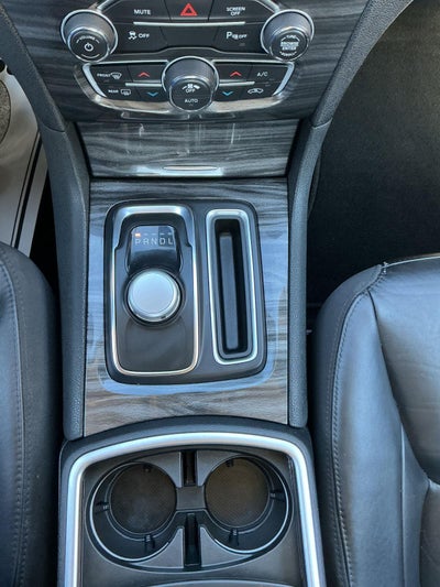 2022 Chrysler 300 Touring L