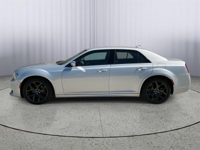 2022 Chrysler 300 Touring L