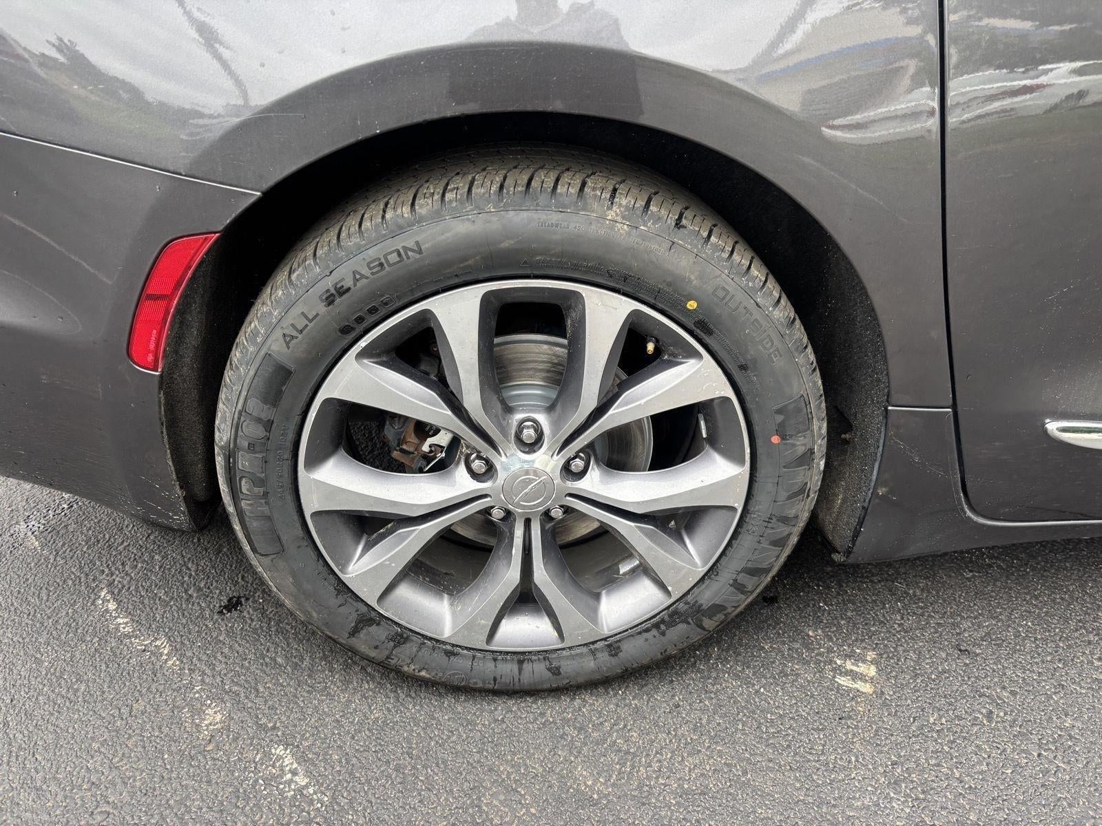 2017 Chrysler Pacifica Limited