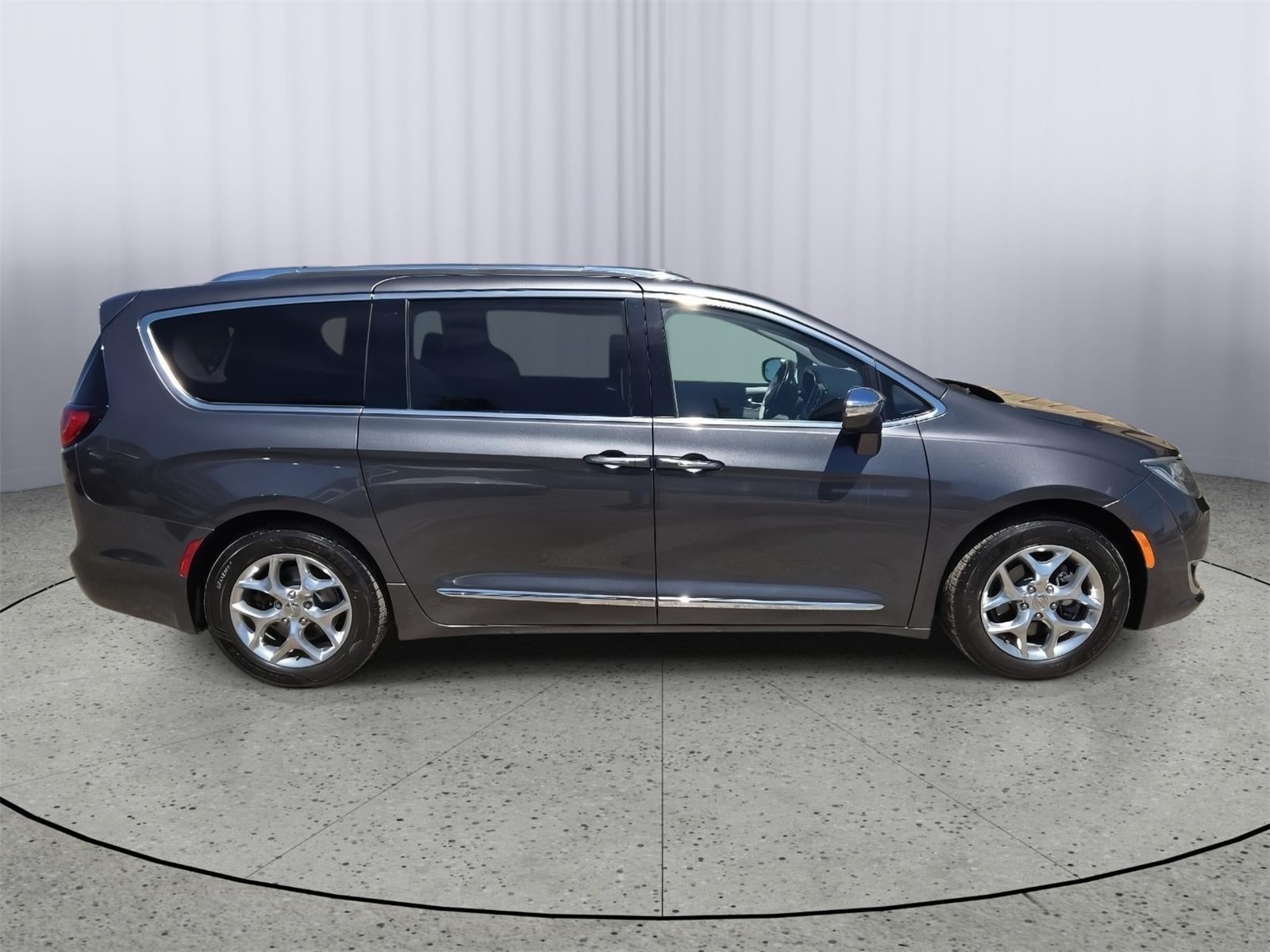 2019 Chrysler Pacifica Limited