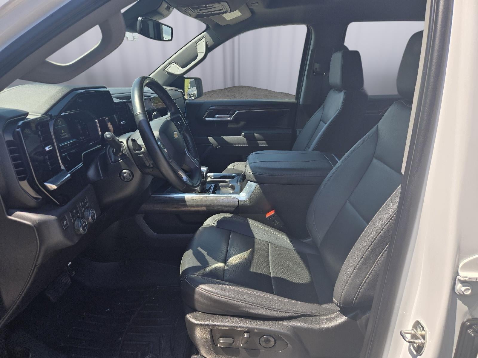 2023 Chevrolet Silverado 1500 4WD Crew Cab Short Bed LTZ
