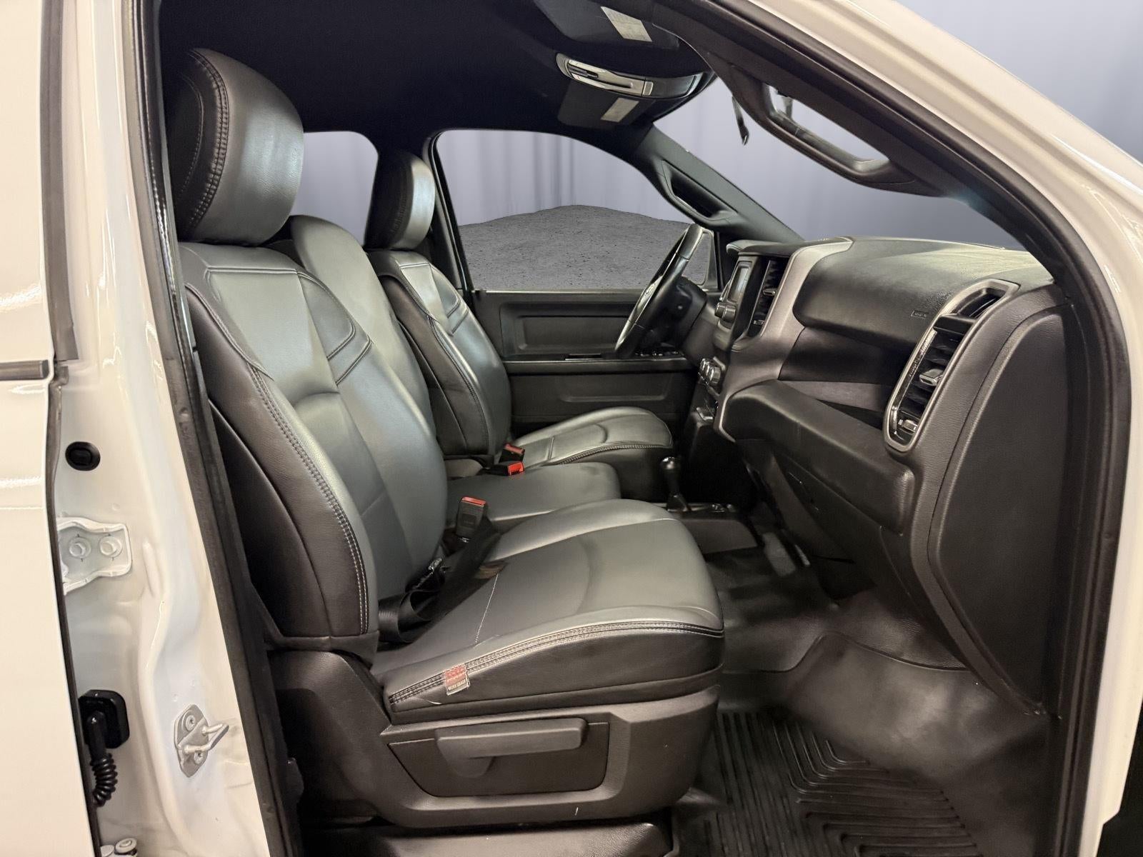 2021 RAM 2500 Tradesman Crew Cab 4x4 8' Box