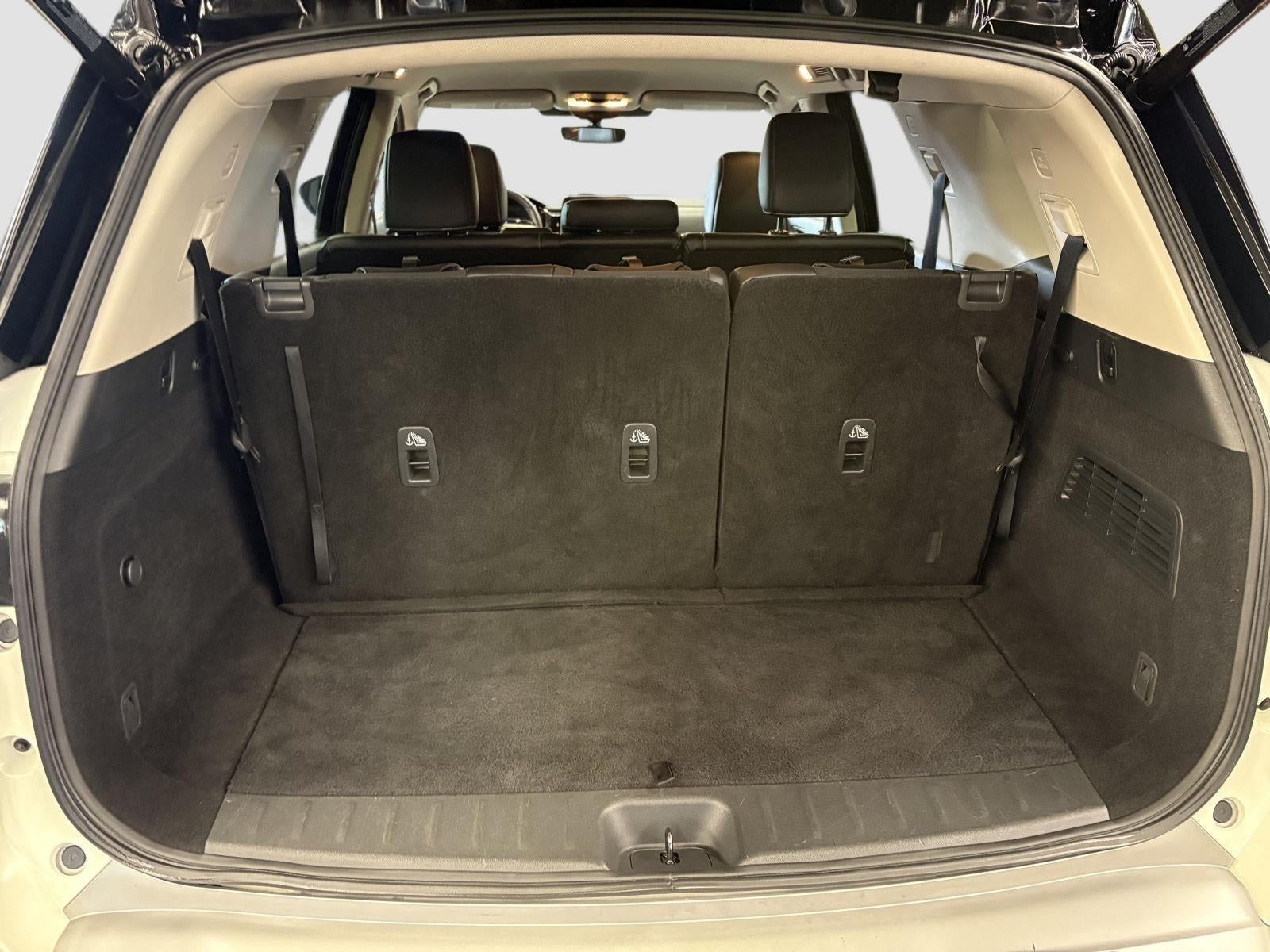 2024 Nissan Pathfinder SL 4WD