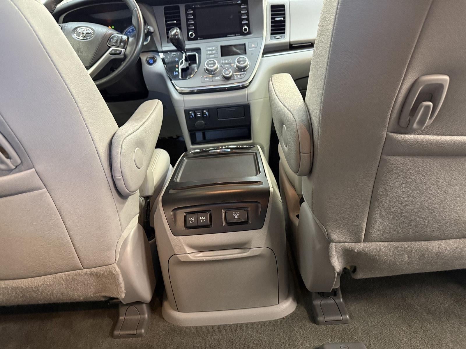 2018 Toyota Sienna XLE 7 Passenger