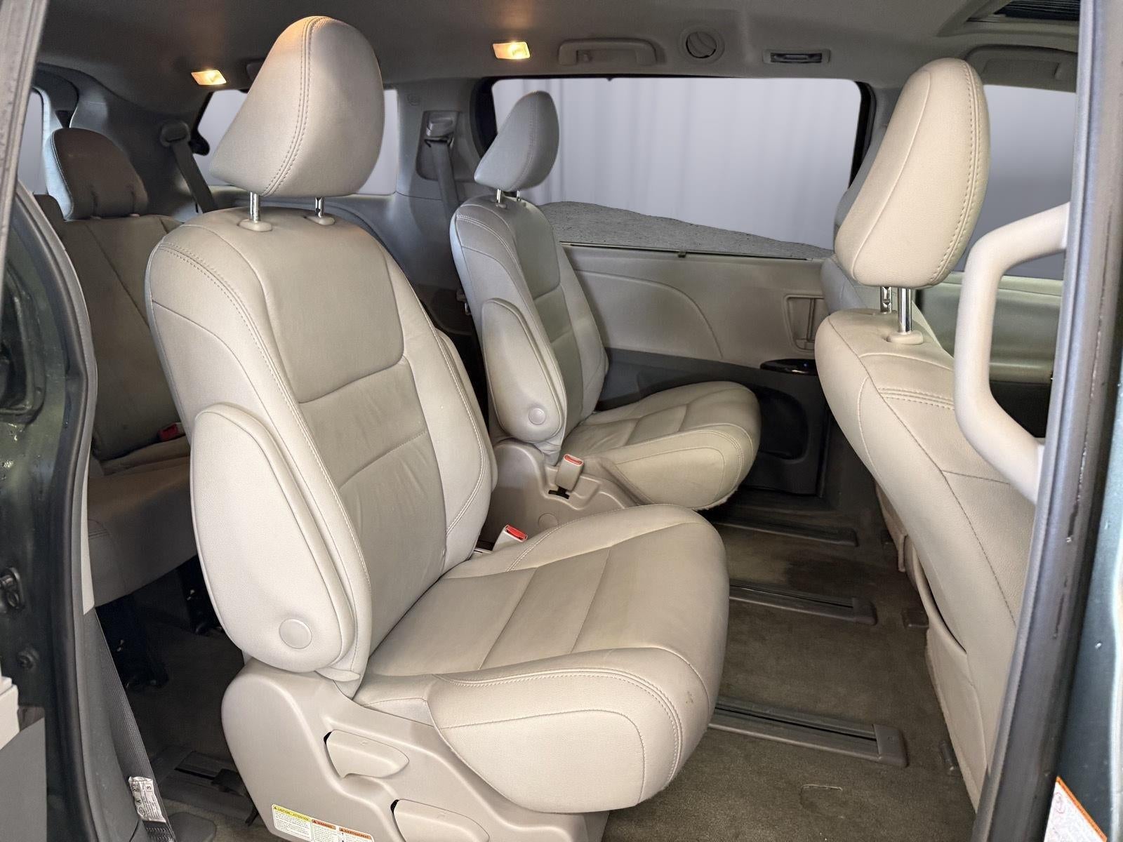 2018 Toyota Sienna XLE 7 Passenger