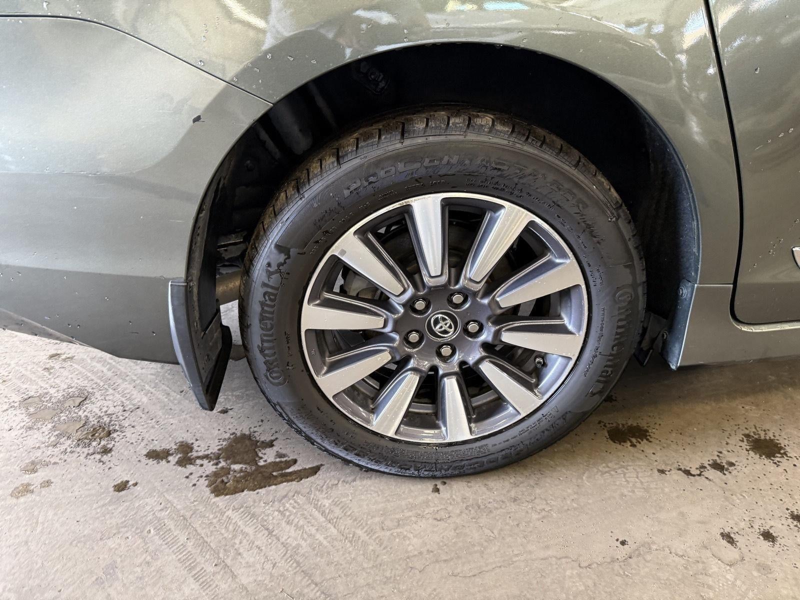 2018 Toyota Sienna XLE 7 Passenger