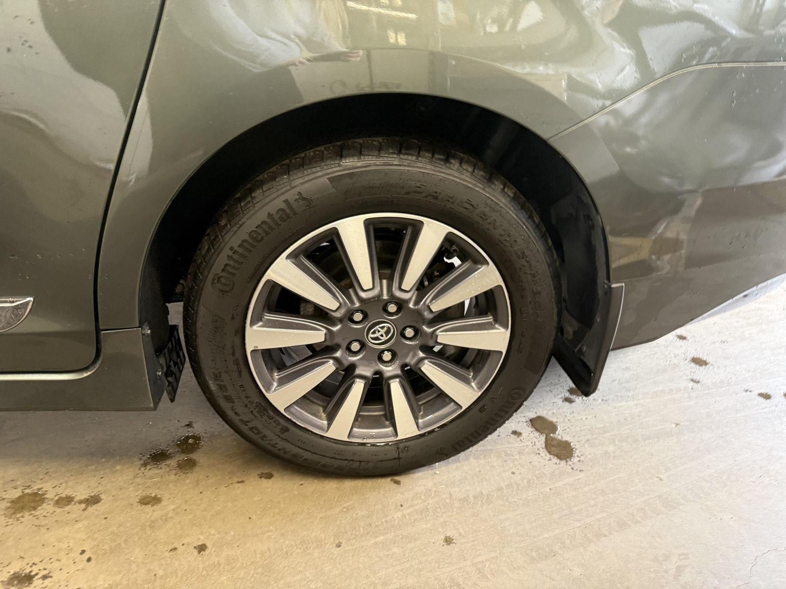 2018 Toyota Sienna XLE 7 Passenger