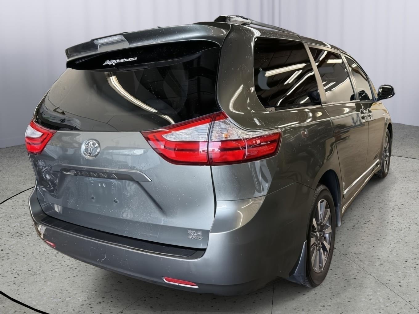 2018 Toyota Sienna XLE 7 Passenger