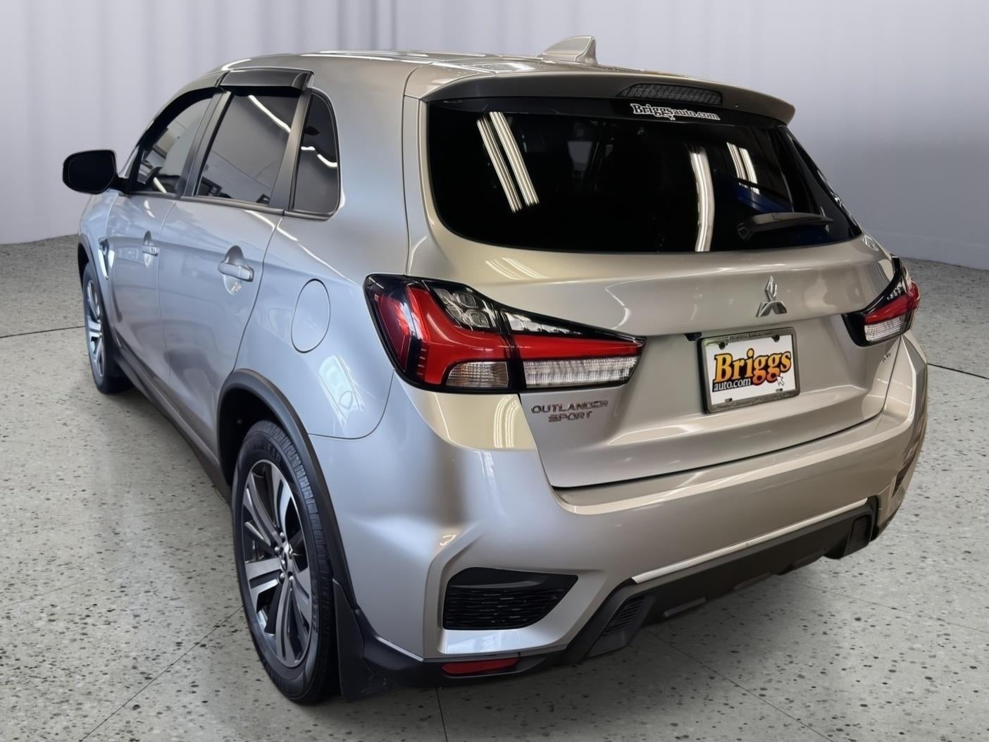 Used 2021 Mitsubishi Outlander Sport SE with VIN JA4APVAU5MU031283 for sale in Kansas City