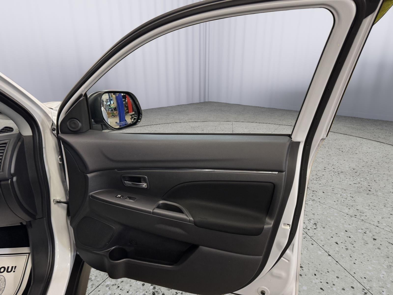 2024 Mitsubishi Outlander Sport Base