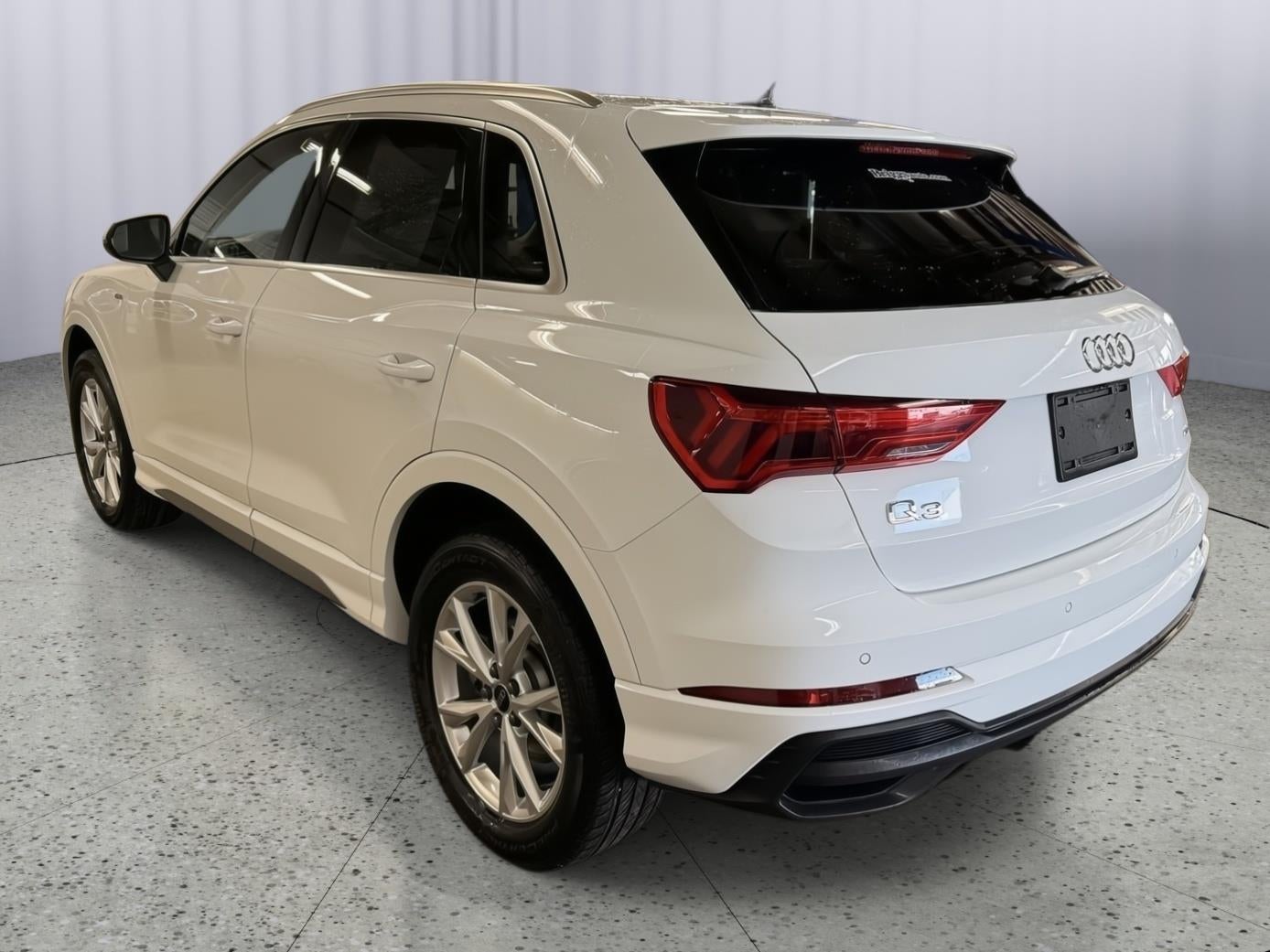 2025 Audi Q3 Premium 45 TFSI S line quattro Tiptronic