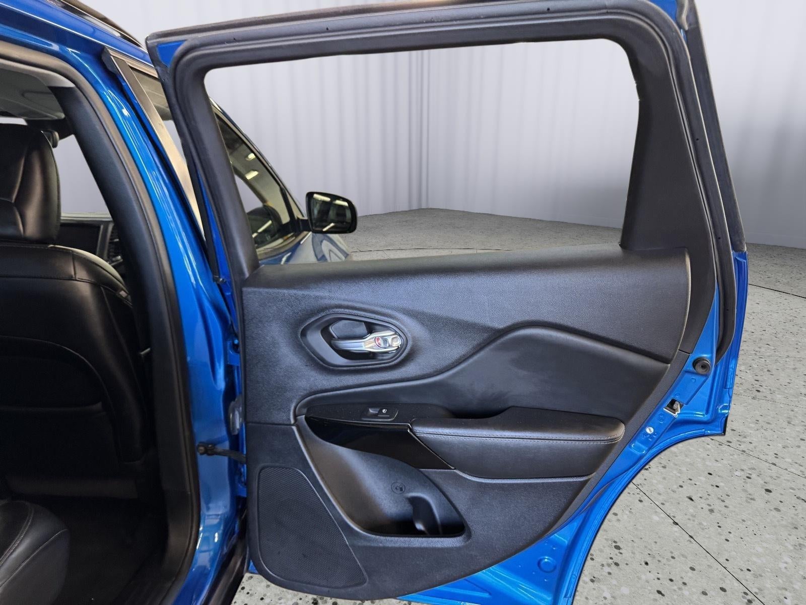 2023 Jeep Cherokee Altitude Lux