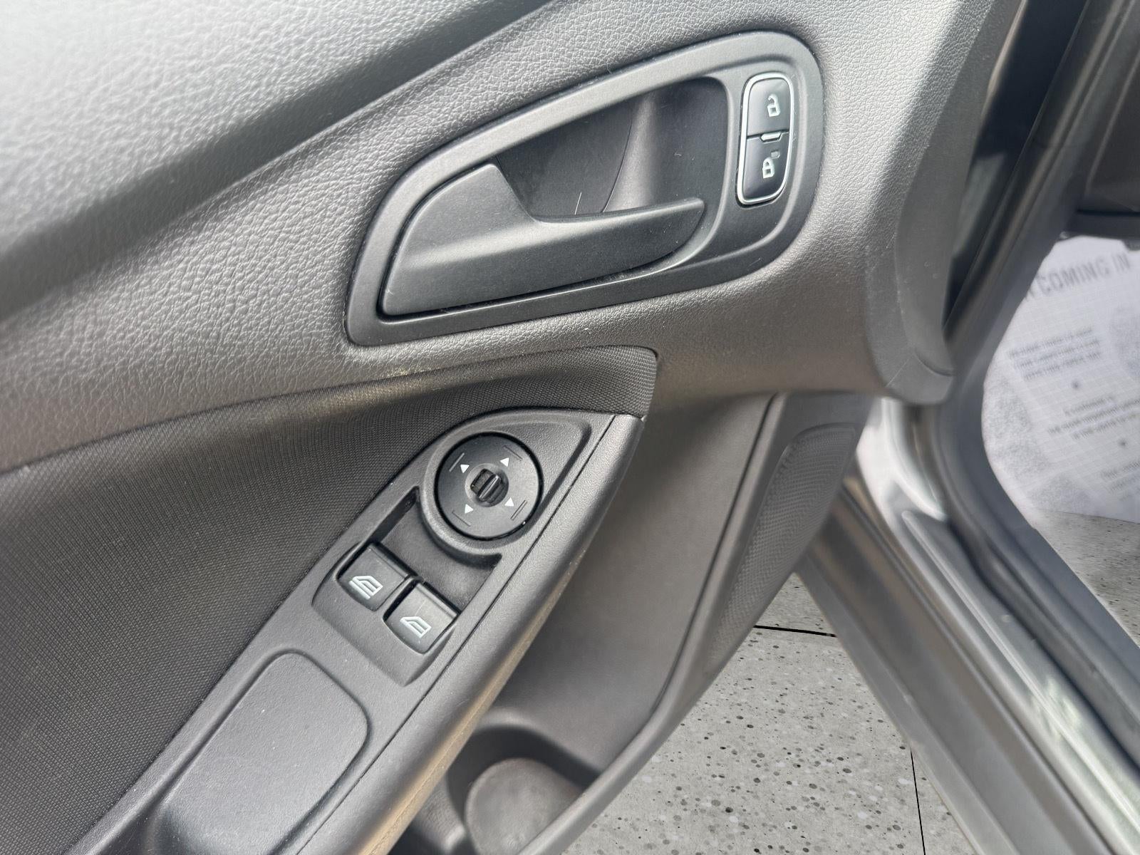 2017 Ford Focus S