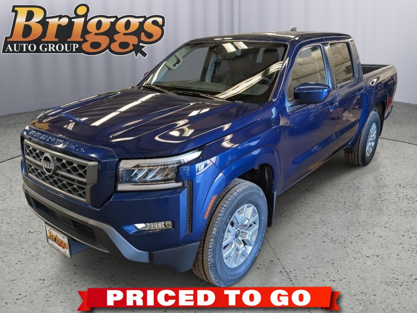 2023 Nissan Frontier SV Crew Cab 4X4 SWB's photo