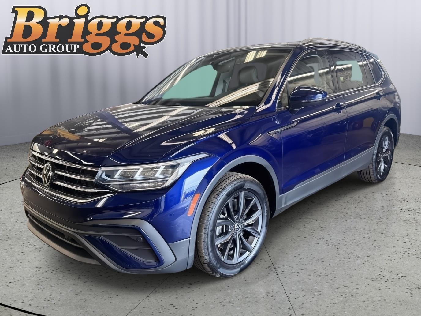 2022 Volkswagen Tiguan 2.0T SE 4Motion's photo