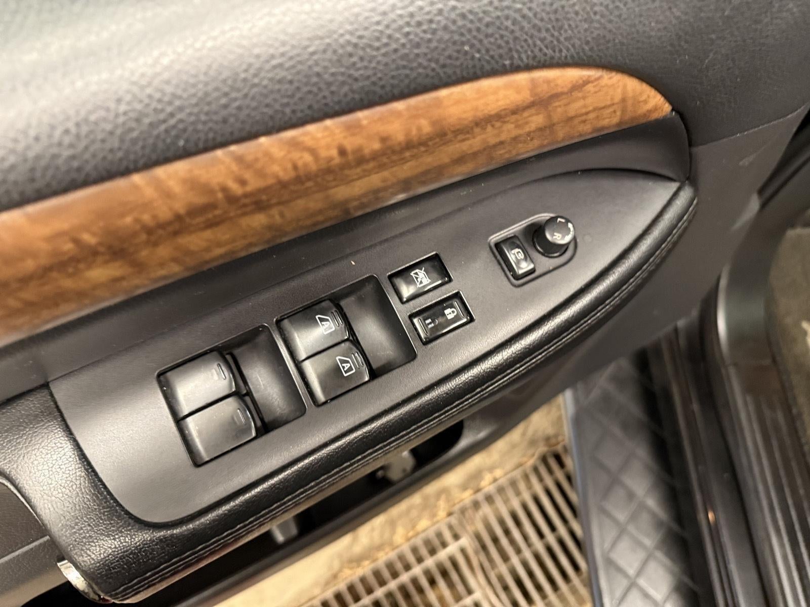 2008 Nissan Armada LE