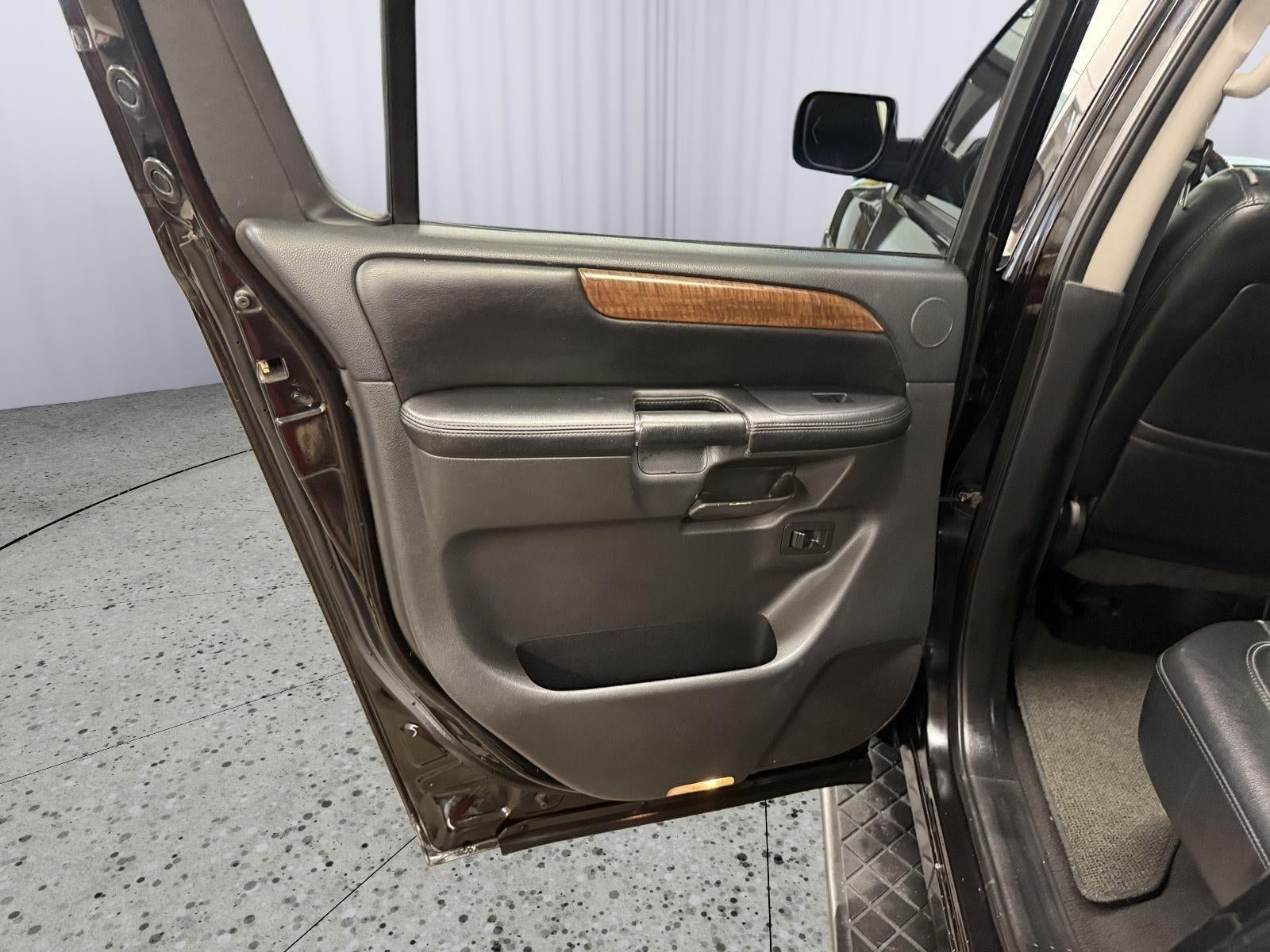 2008 Nissan Armada LE